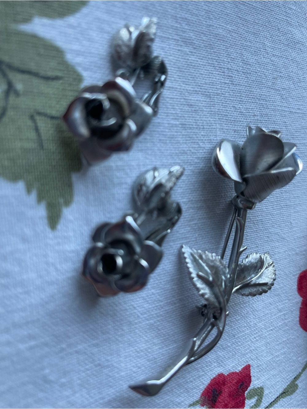 Vintage Silver Rose Brooch and Earrings Set - Elegant Floral Women Jewelry